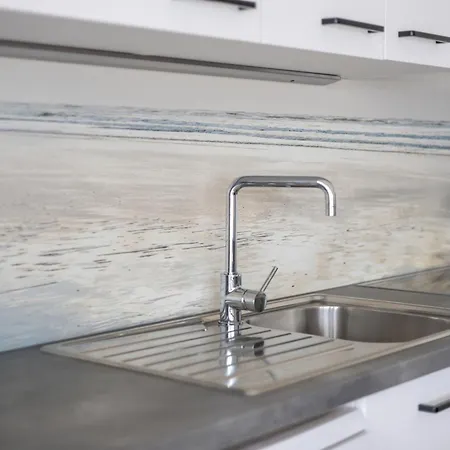 Jackylene 0401 Apartment *